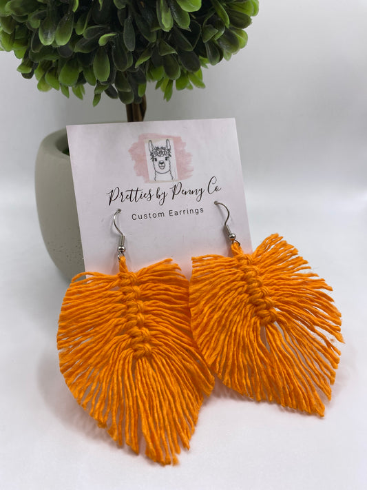 Orange Mini Feather Macramés